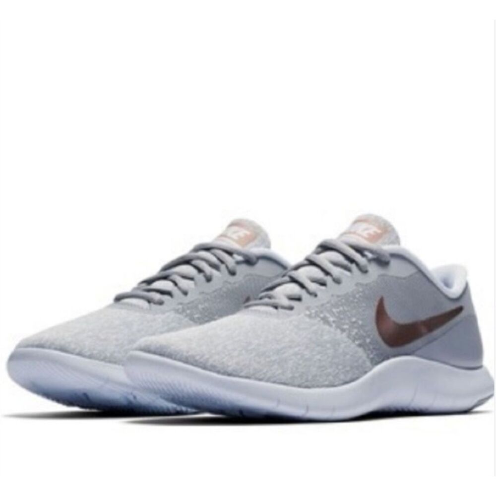 Nike Womens Light Gray/Blue Athletic Sneakers with Rose Gold Accent - Size 7.5